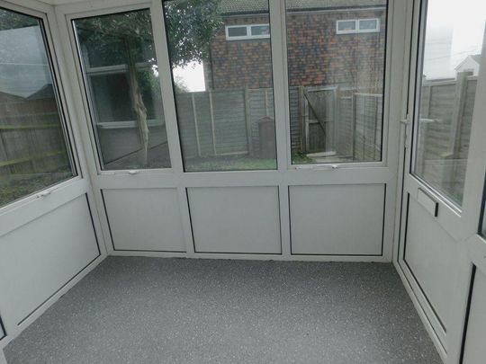 1 bedroom bungalow to rent - Photo 1