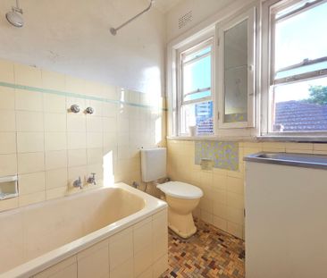 Ultra-convenient living - Photo 1