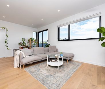 Two-Bedroom Apartment in Prime Yarraville Location - Photo 1