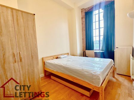 2 Bedroom Apartment - Photo 4