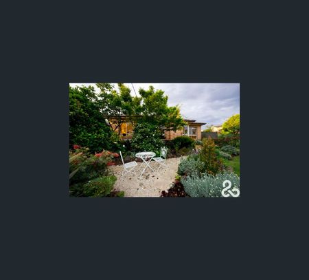 10 Arden Crescent, Rosanna, Vic 3084 - Photo 2