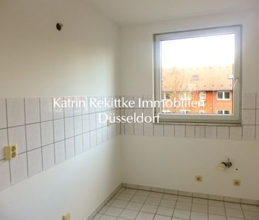 BEZAUBERNDE STUDIOWOHNUNG MIT GROßER SONNENTERRASSE, LAMINAT UND GARAGE - MITTEN IN UNTERBACH!!! - Foto 3