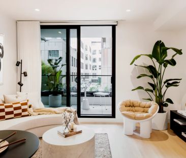 Studio-W208 - Photo 1