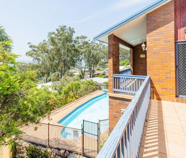 LUXURIOUS AND COMFORTABLE HOME WITH POOL - Photo 6