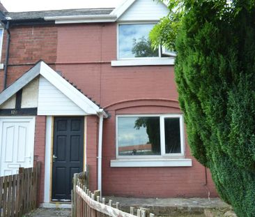 2 bedroom terraced house to rent - Photo 4