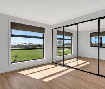 Modern Parkfront Living - Photo 2