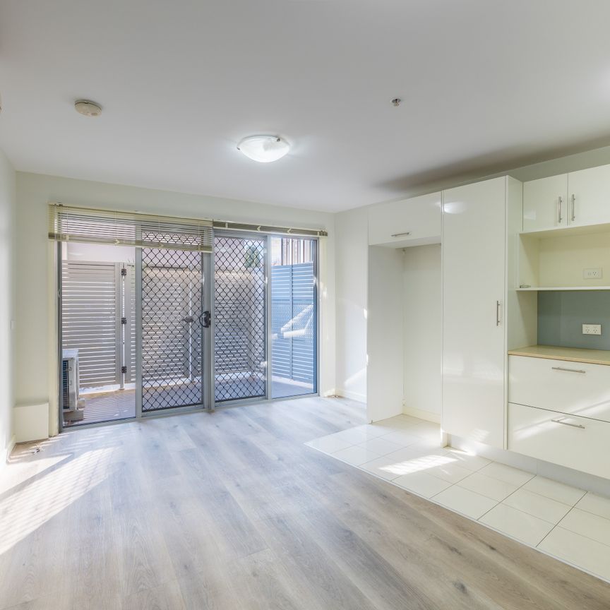 9/79 Atherton Road, Oakleigh VIC 3166 - Apartment For Rent | Domain - Photo 1