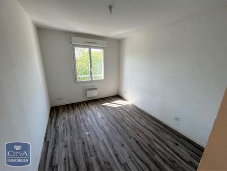Location Appartement 3 pièces 54m² BRESSUIRE 79300 - Photo 3