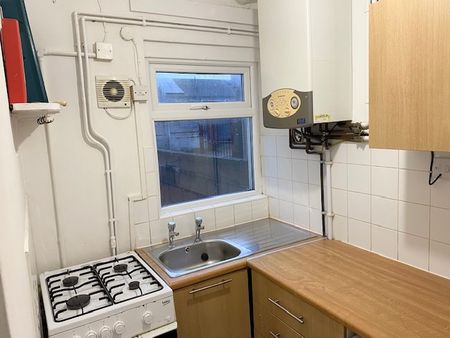 Connaught Road, Roath - Photo 3