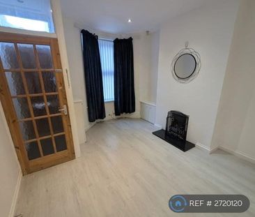 2 bedroom terraced house to rent - Photo 2