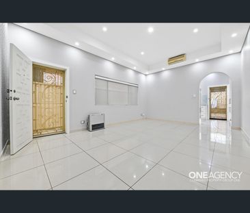 2/70 Glenfarne Street, Bexley, NSW 2207 - Photo 3
