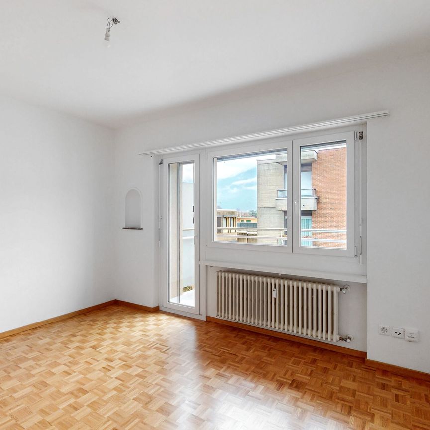 Soluzione moderna e ben collegata nel cuore di Massagno - Foto 1