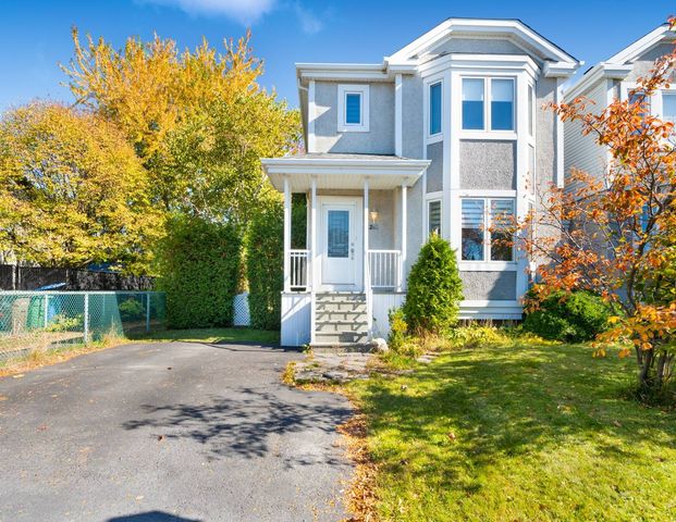 À louer / Maison à étages - Photo 1