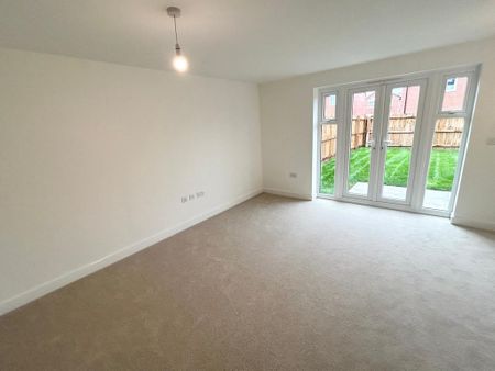 3 bedroom semi-detached house to rent - Photo 5