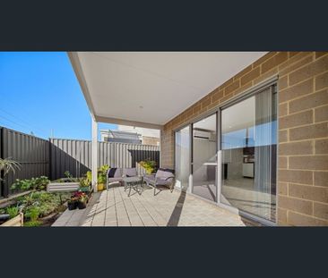32 Emily Loop, Madeley, WA 6065 - Photo 6