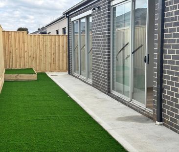 Modern Family Home with Stylish Features - Photo 4