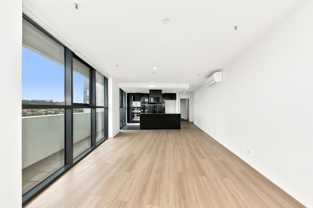 Stunning Executive Style Apartment - Photo 1