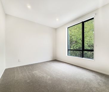 Modern Townhouse Designed for Easy Living - Photo 4