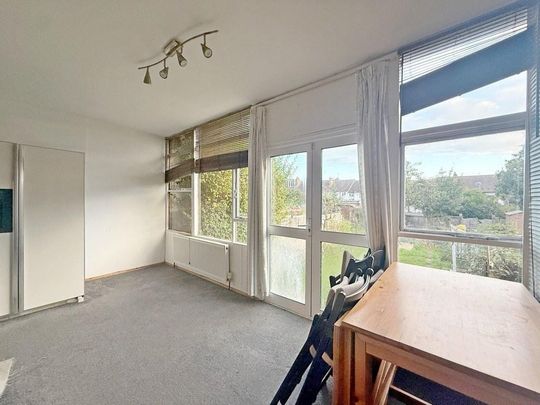 3 bedroom semi-detached house to rent - Photo 1