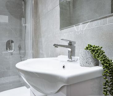 Bed 12, Borough Hotel, Great Crosshall Street, Liverpool. - Photo 4