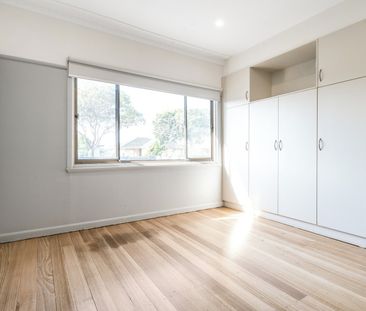 Beautifully Renovated & Perfectly Positioned 3-Bedroom Unit - Photo 2