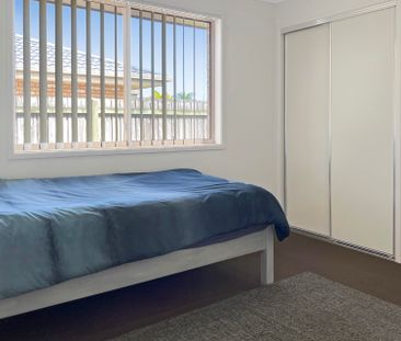 8 Lakeridge Drive, - Photo 2