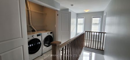 Townhouse For Lease | S8147102 - Photo 4