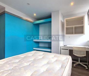 7 bedroom flat share to rent - Photo 2