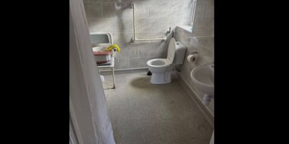 Room in a Shared House, Fearnville Place, LS8 - Photo 3