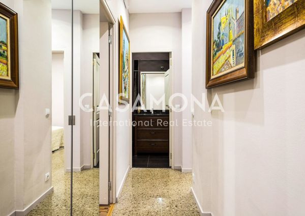 Stylish 2 Bedroom Apartment Close to Plaza Catalunya