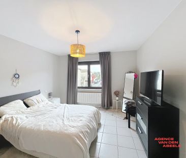 Ruim appartement in Sint-Kruis met 2 slaapkamers - Photo 2