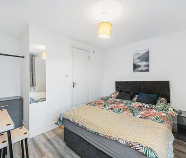 House share to rent - Photo 1