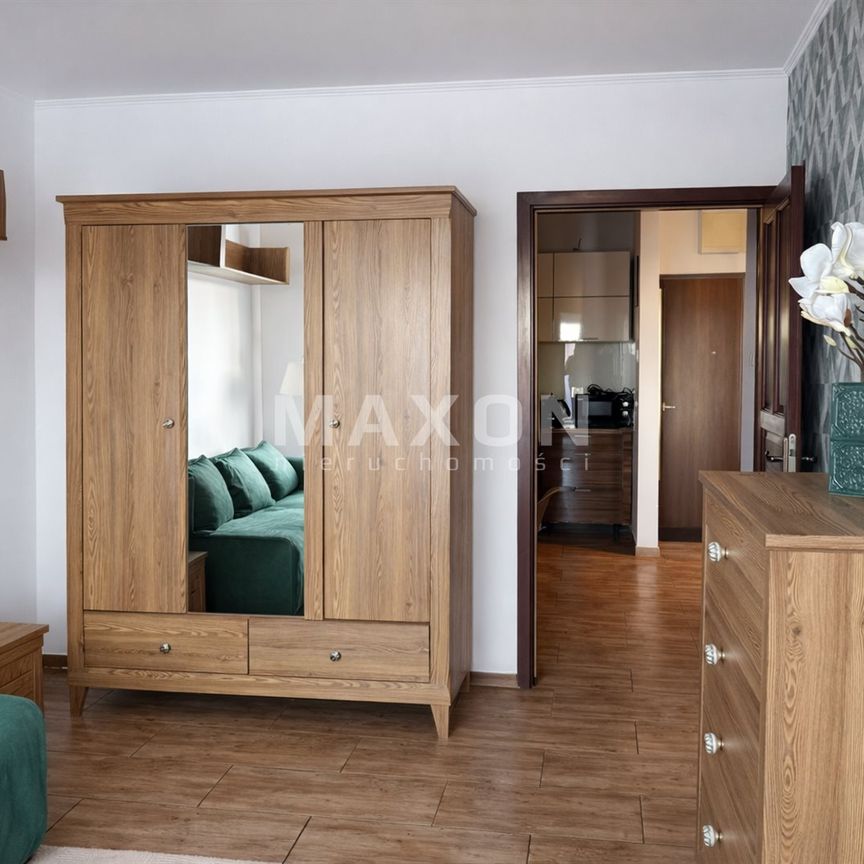 CISZA GARAŻ BALKON Oddzielna kuchnia - Photo 1