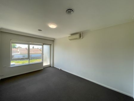 8 / 13 Emily Street, Carnegie - Photo 5