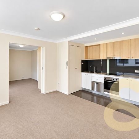 Contemporary 1-Bedroom Apartment in Prime Maroubra Junction Location - Photo 3