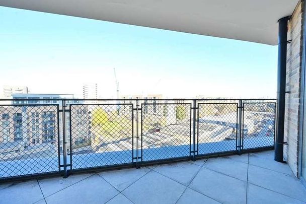 Bookbinder Point, Acton, W3 - Photo 1