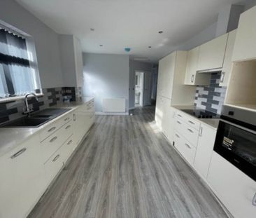 Worle, Weston-super-Mare, North Somerset - Photo 1