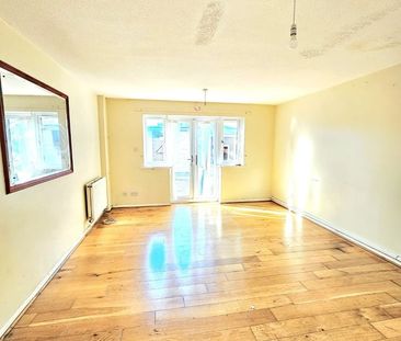 2 Bed Terraced House, Macarthur Close, E7 - Photo 1