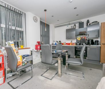 277 Upper Town Street, LS13 - Photo 6