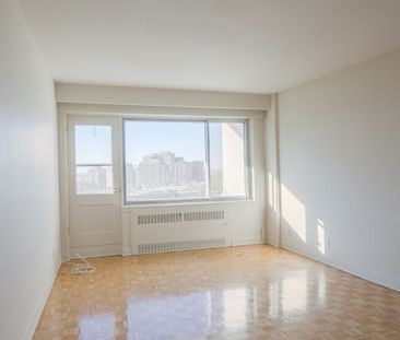 3555 Cote-des-Neiges Road - Photo 6