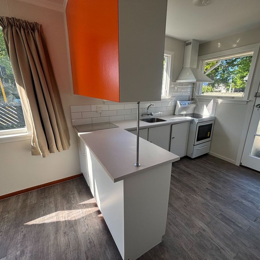 1/1 Colman Avenue, Sockburn, NZ 8042 - Photo 1