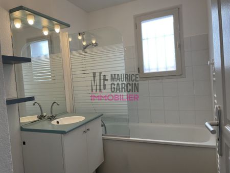 Appartement T2 avec garage et 1 place de stationnement - Photo 2