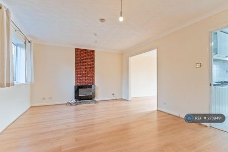 3 bedroom detached house to rent - Photo 4