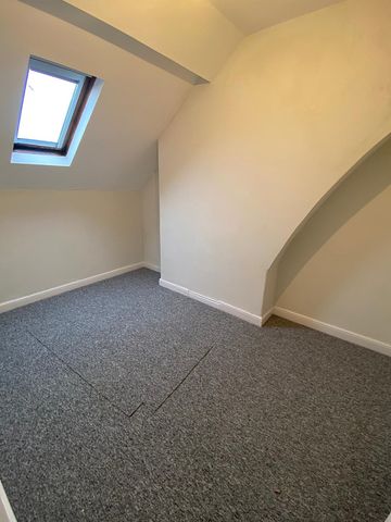 £1,100 PCM, Newly Refurbished Two Bedroom Second Floor Flat in Penarth Road, Grangetown, Cardiff, CF11 6FR - Photo 3