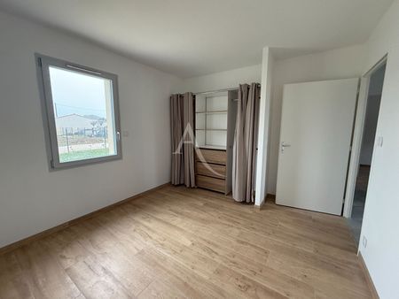 Location maison 5 pièces, 114.30m², Saint-Sever-de-Saintonge - Photo 4