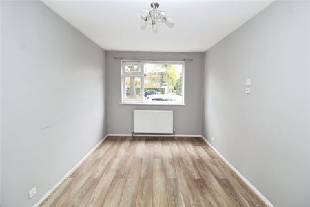 Evening Hill, Beckenham, BR3 5UH - Photo 3