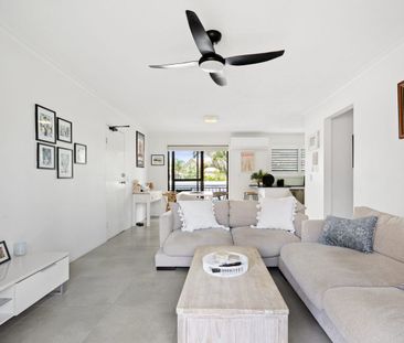 Furnished Beachside Unit, 100m to the Sand - Photo 2