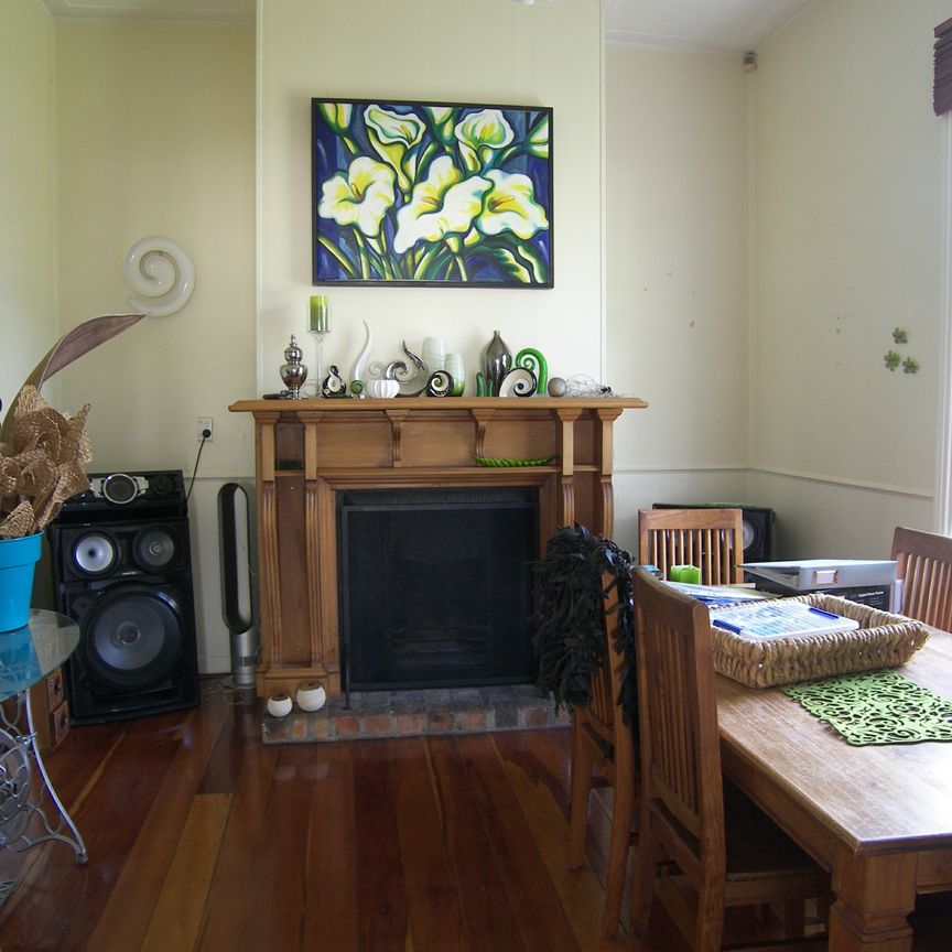 Charming 4 Bedroom Character Home - Photo 1