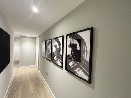 1 bedroom in a house share to rent - Photo 2