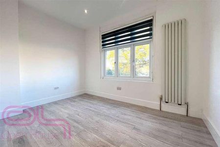 Hounslow Avenue, Hounslow, TW3 - Photo 3